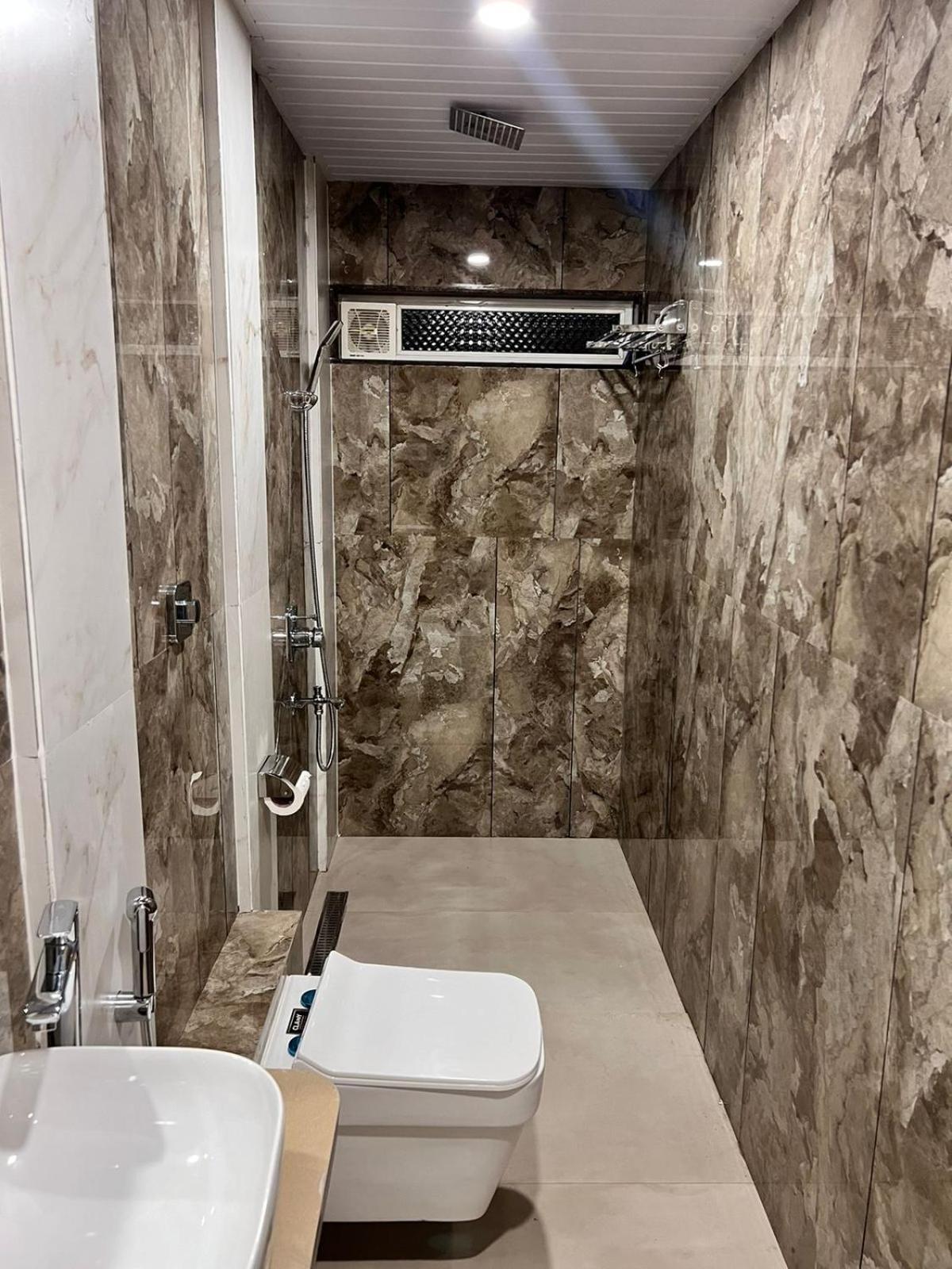 The Grand Leela Resort Khopoli Εξωτερικό φωτογραφία