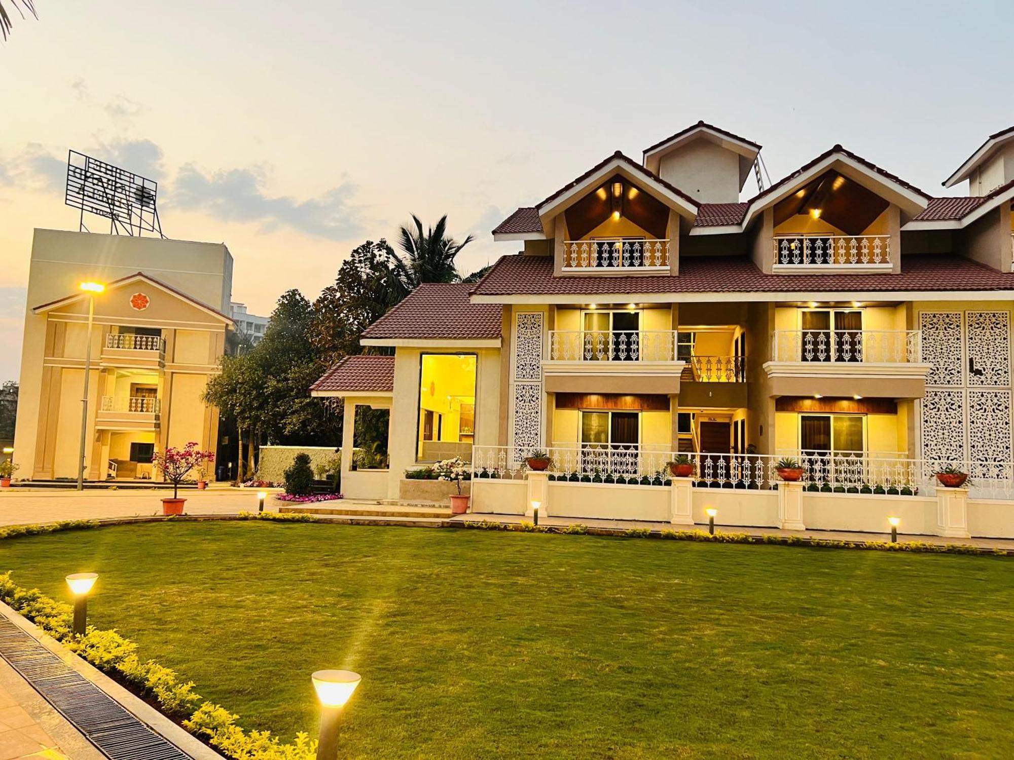 The Grand Leela Resort Khopoli Εξωτερικό φωτογραφία