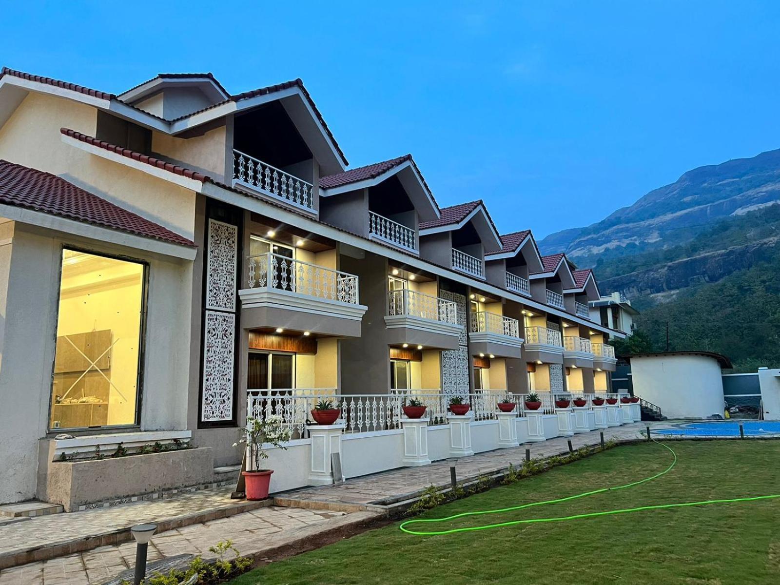 The Grand Leela Resort Khopoli Εξωτερικό φωτογραφία