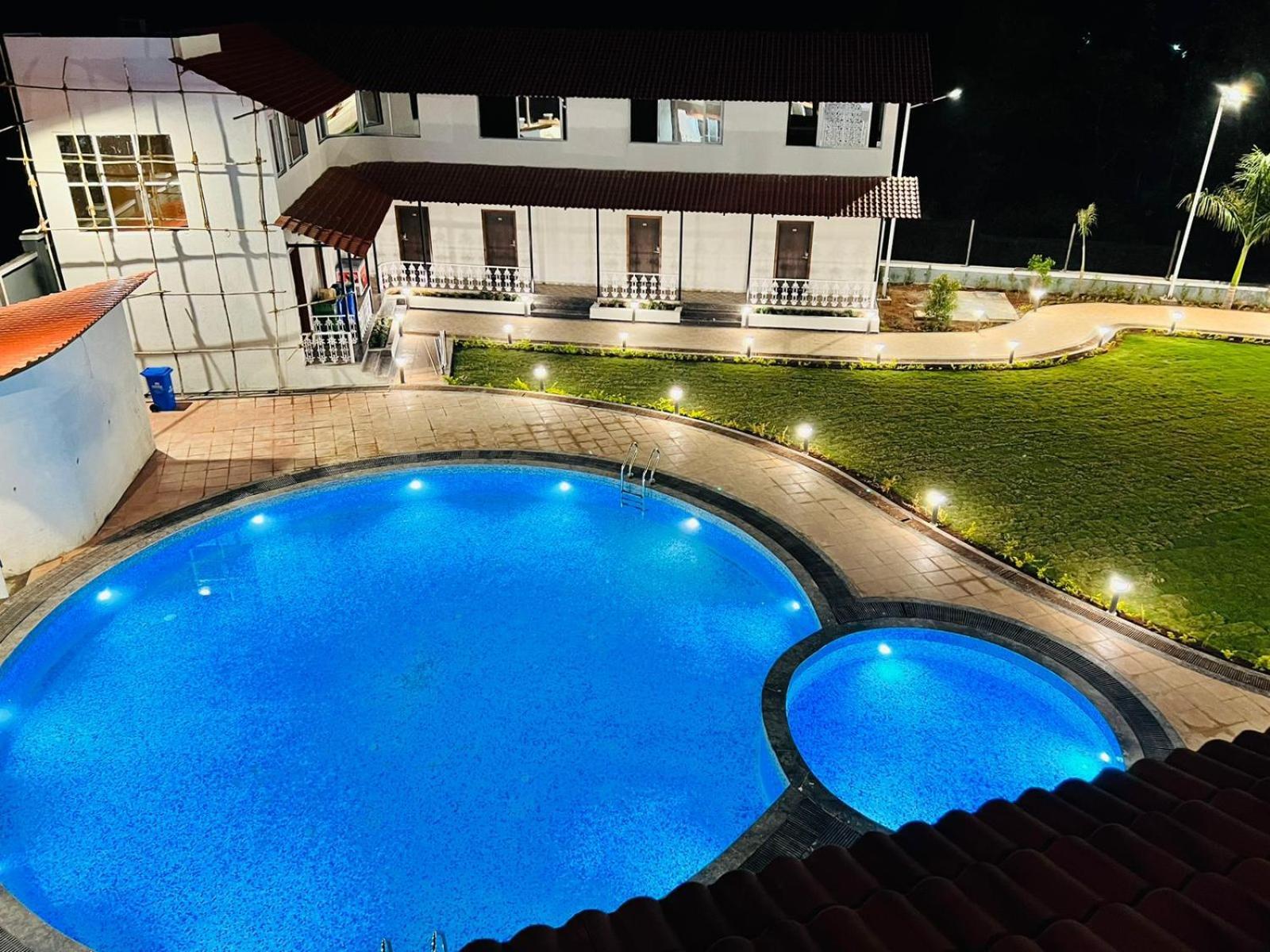 The Grand Leela Resort Khopoli Εξωτερικό φωτογραφία