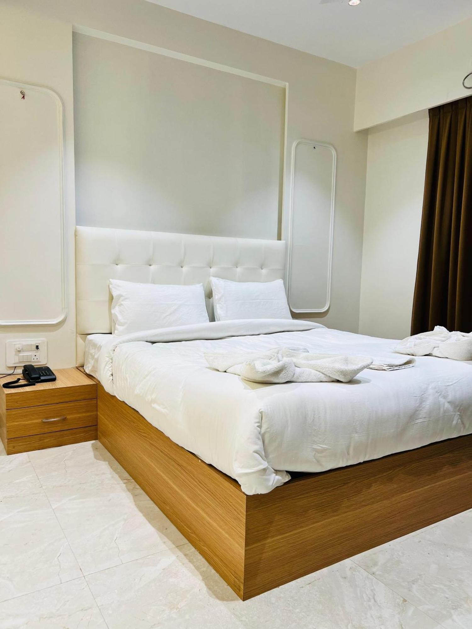 The Grand Leela Resort Khopoli Εξωτερικό φωτογραφία