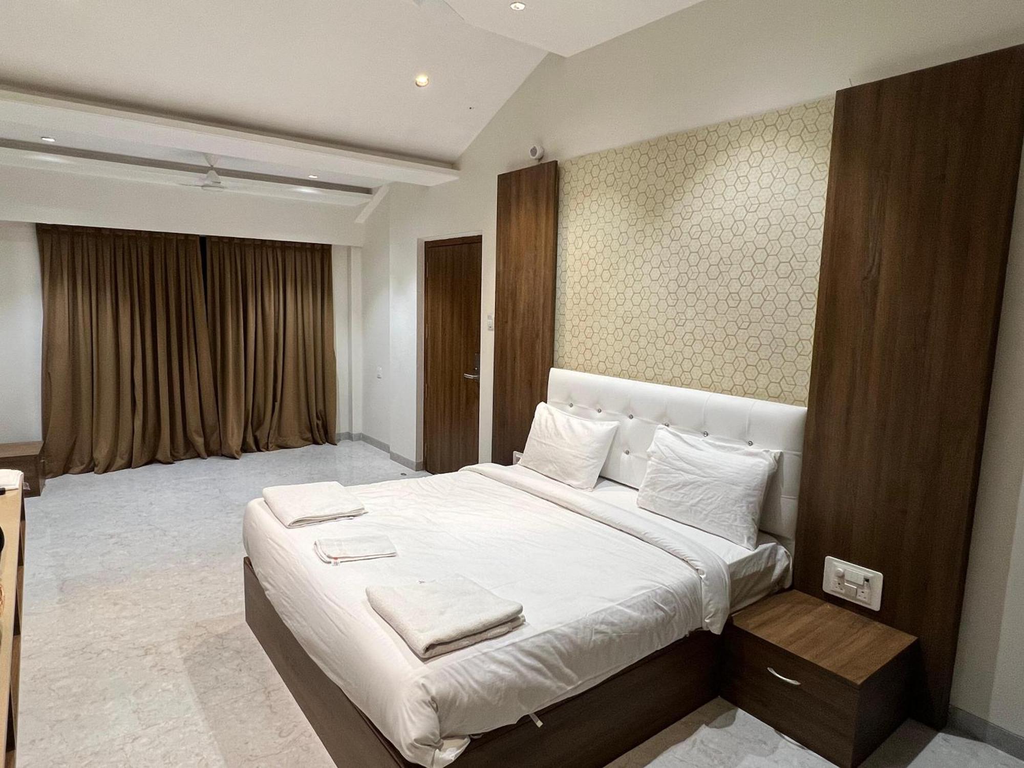 The Grand Leela Resort Khopoli Εξωτερικό φωτογραφία